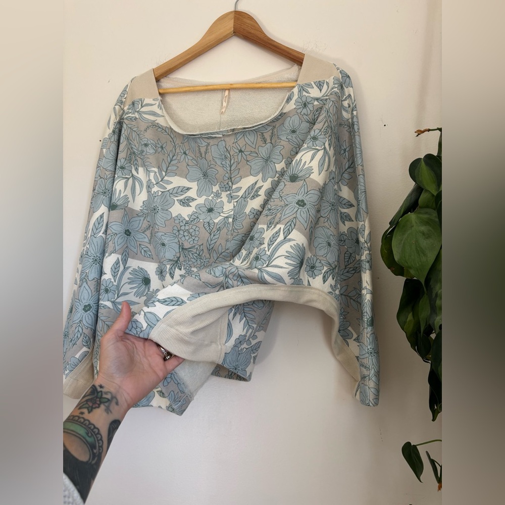 Free People Martin Pullover in Floral - Picture 4 of 9
